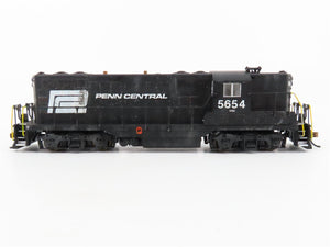 HO Scale KATO PC Penn Central EMD GP7 Diesel #5654 - Custom & Weathered