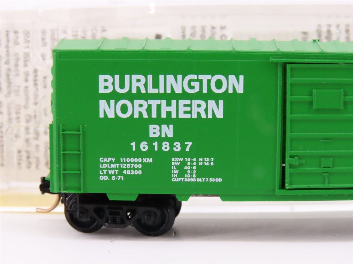 N Scale Kadee Micro-Trains MTL 24040 BN Burlington Northern 40&#39; Box Car #161837