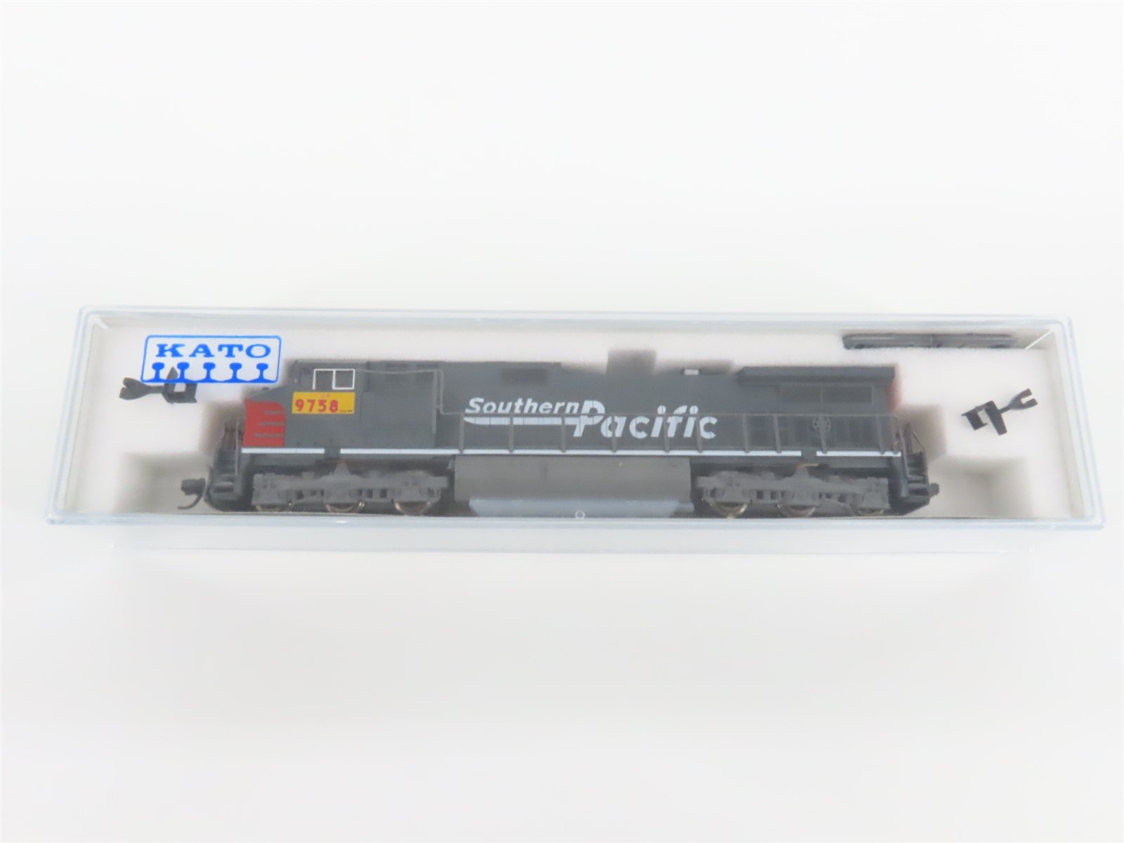 N Scale KATO 176-3602 SP Southern Pacific C44-9W Diesel Locomotive #9758