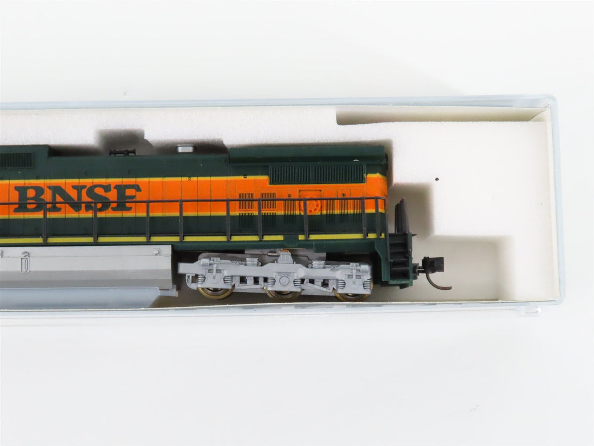 N Scale Kato 176-3801 BNSF Railway C44-9W Diesel Locomotive #976