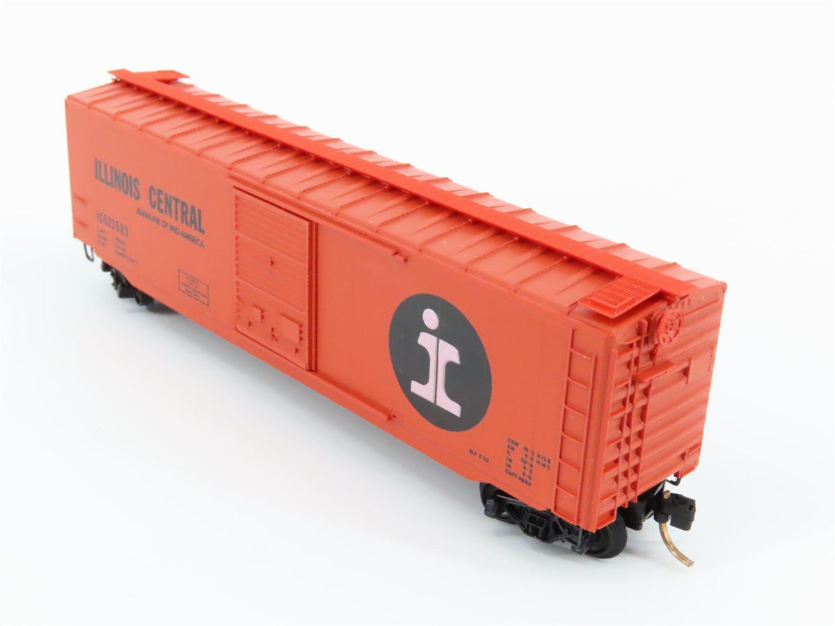 N Scale Kadee Micro-Trains MTL 31030 IC Illinois Central 50&#39; Box Car #523583