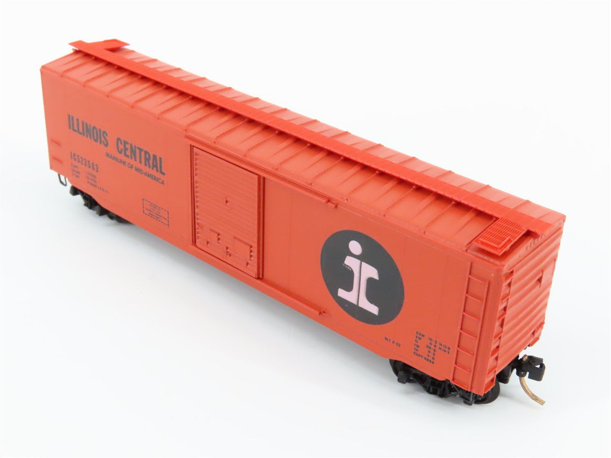 N Scale Kadee Micro-Trains MTL 31030 IC Illinois Central 50&#39; Box Car #523583