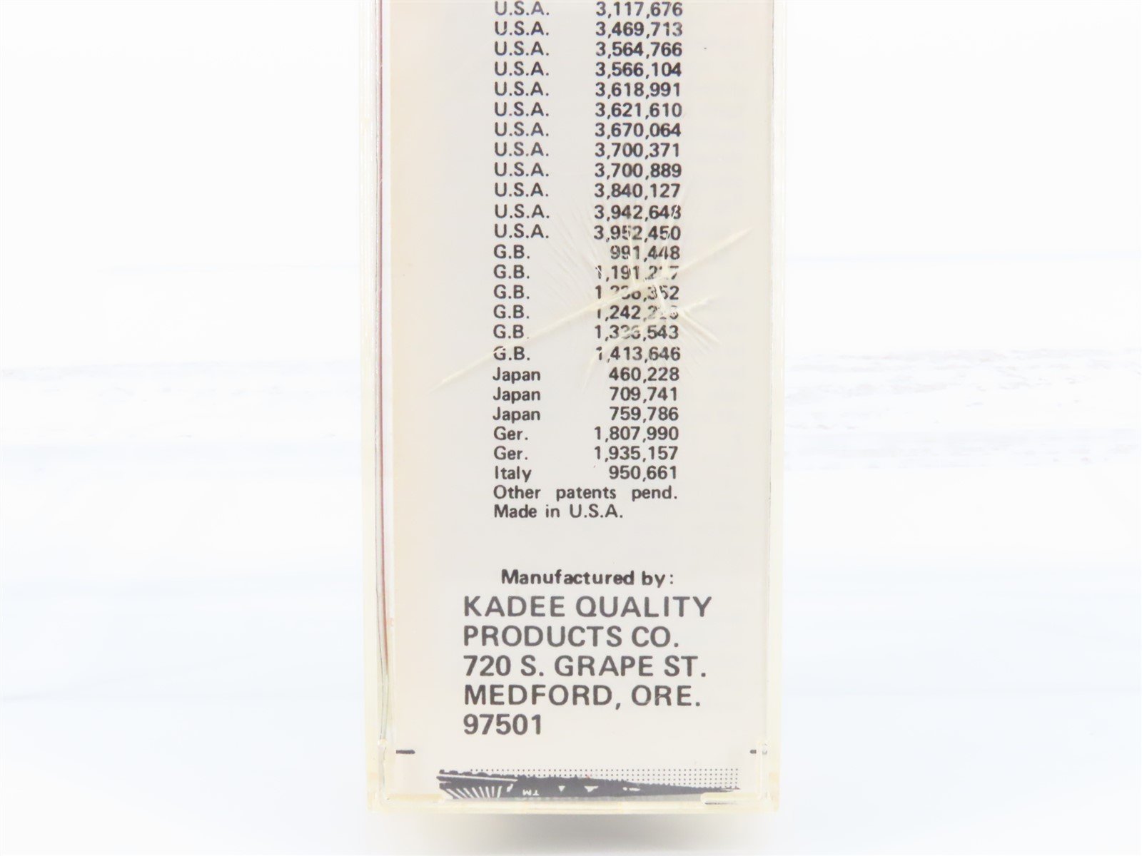 N Scale Kadee Micro-Trains MTL 31030 IC Illinois Central 50' Box Car #523583