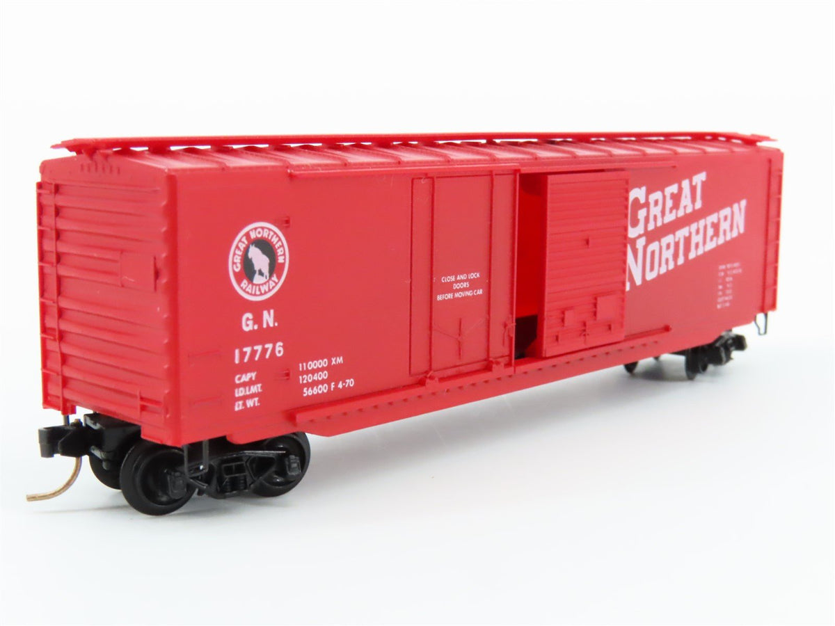 N Scale Kadee Micro-Trains MTL 33010 GN Great Northern 50&#39; Box Car #17776