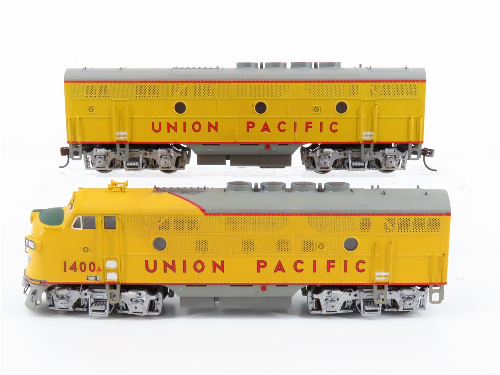 HO Scale KATO UP Union Pacific EMD F3 A/B Diesel Locomotive Set - Custom