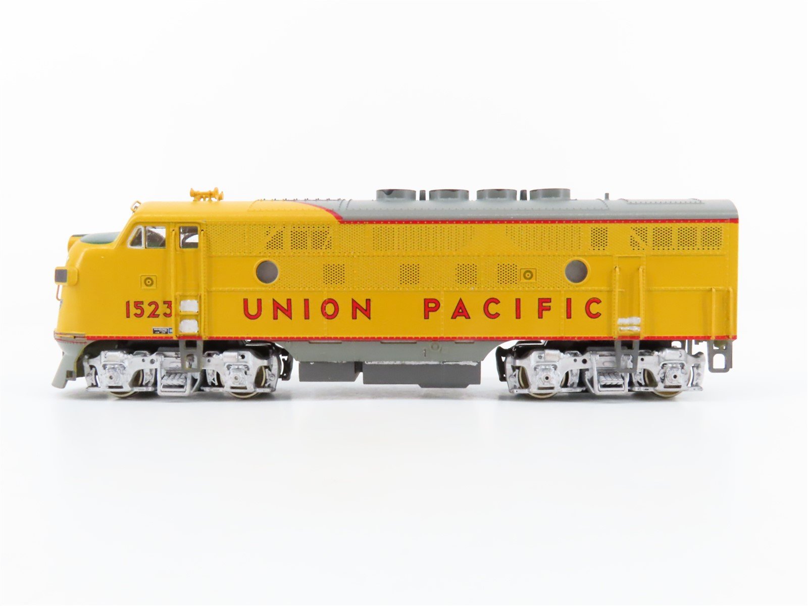 HO Scale Stewart UP Union Pacific EMD F3A Diesel #1523 - DCC Ready - Custom