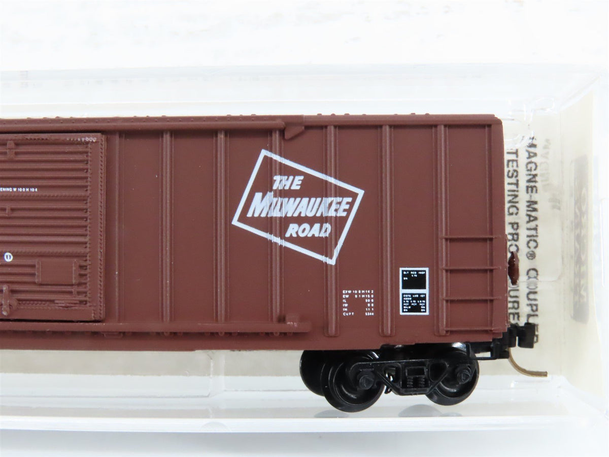 N Scale Micro-Trains MTL 25310 MILW Milwaukee Road 50&#39; Plug Door Box Car #50851