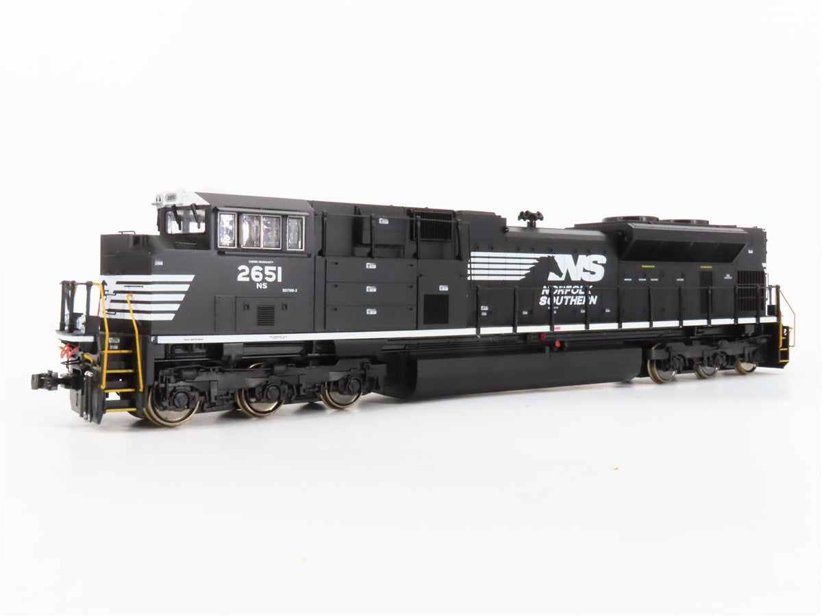 HO Scale MTH 80-2015-0 NS Norfolk Southern SD70M-2 Diesel #2651 w/DCC &amp; Sound