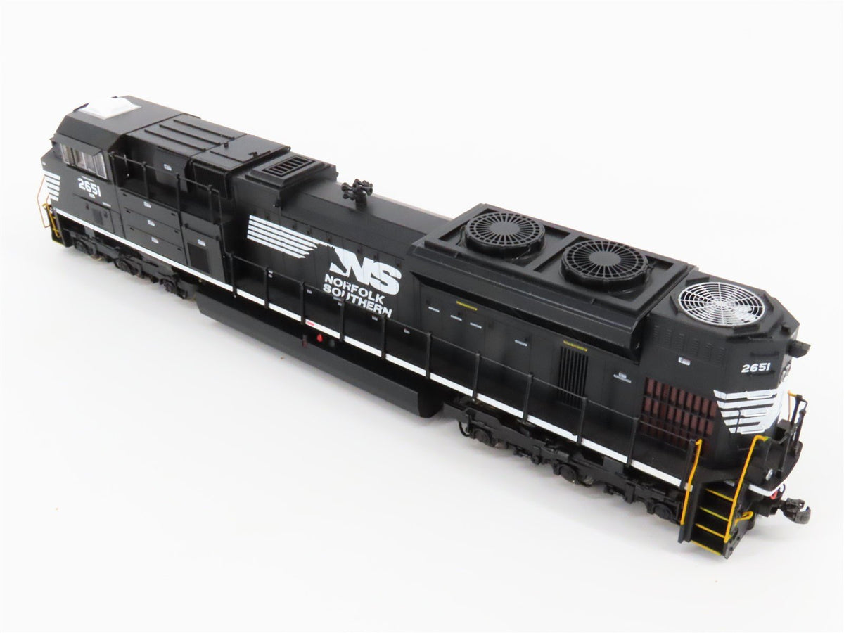 HO Scale MTH 80-2015-0 NS Norfolk Southern SD70M-2 Diesel #2651 w/DCC &amp; Sound