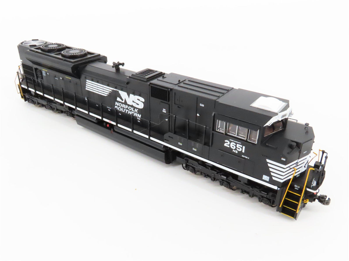 HO Scale MTH 80-2015-0 NS Norfolk Southern SD70M-2 Diesel #2651 w/DCC &amp; Sound