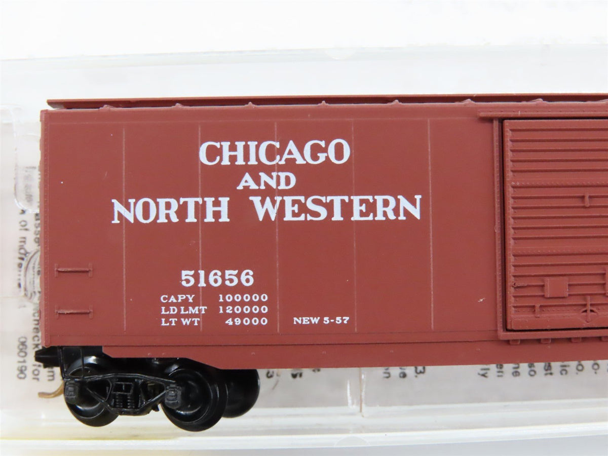 N Scale Micro-Trains MTL 31110 CNW Streamliners 50&#39; Single Door Box Car #51656