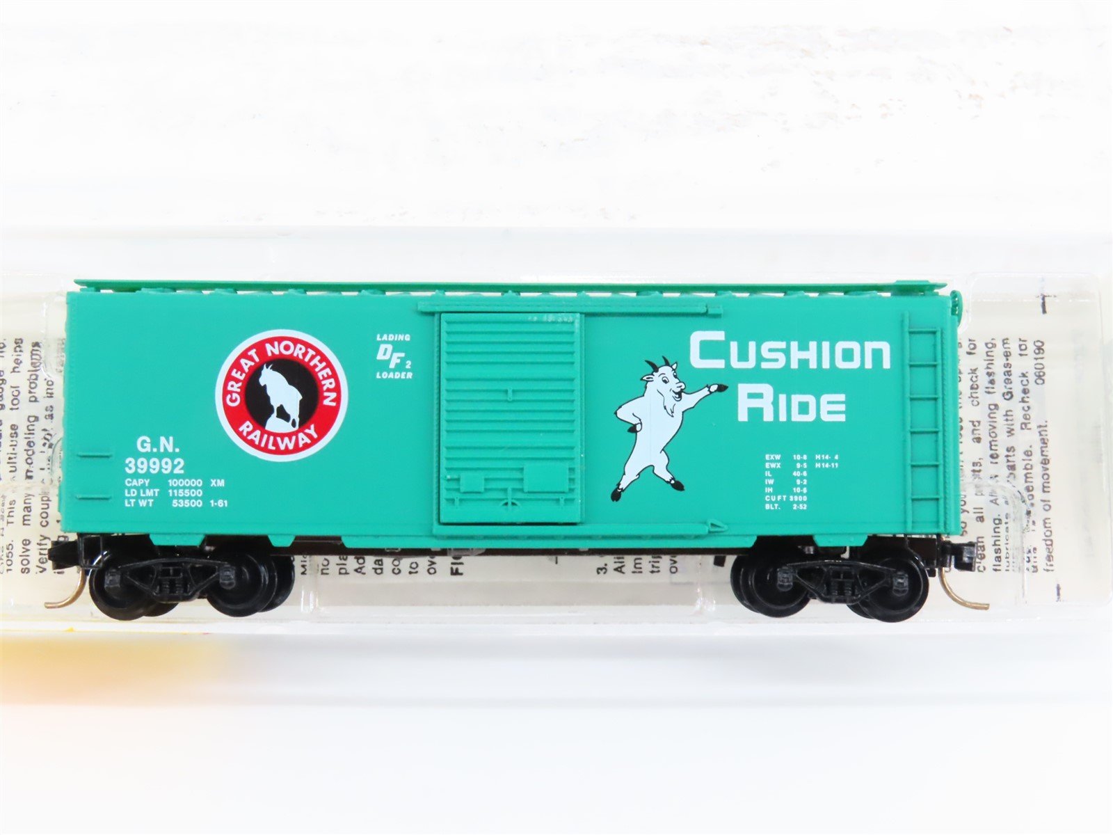 N Scale Kadee Micro-Trains MTL 20680 GN Great Northern "Goat" 40' Box Car #39992