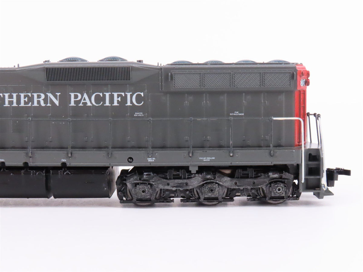 HO Scale Athearn SP Southern Pacific &quot;Bloody Nose&quot; EMD SD9 Diesel #3897