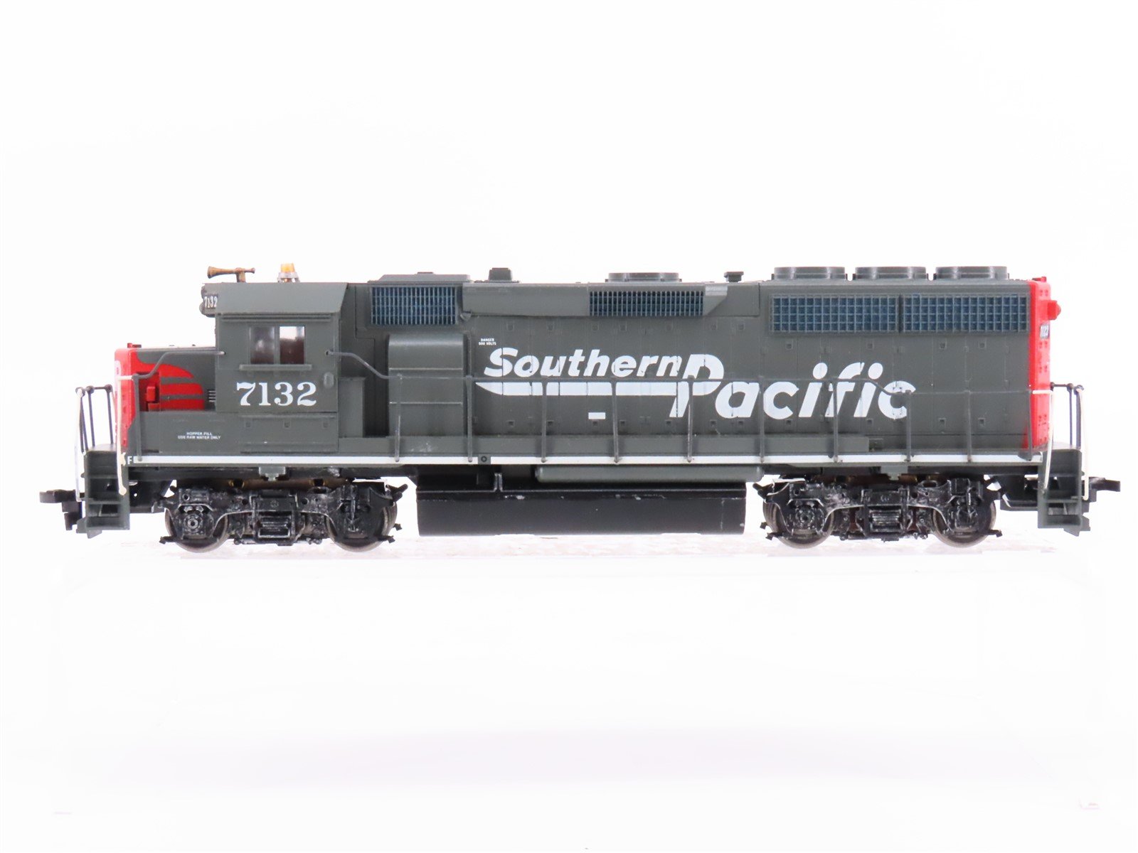 HO Scale Athearn SP Southern Pacific "Bloody Nose" EMD GP40-2 Diesel #7132