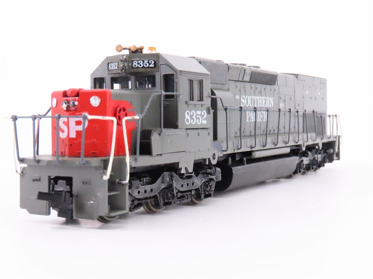 HO Scale Athearn SP Southern Pacific &quot;Bloody Nose&quot; EMD SD40T-2 Diesel #8352