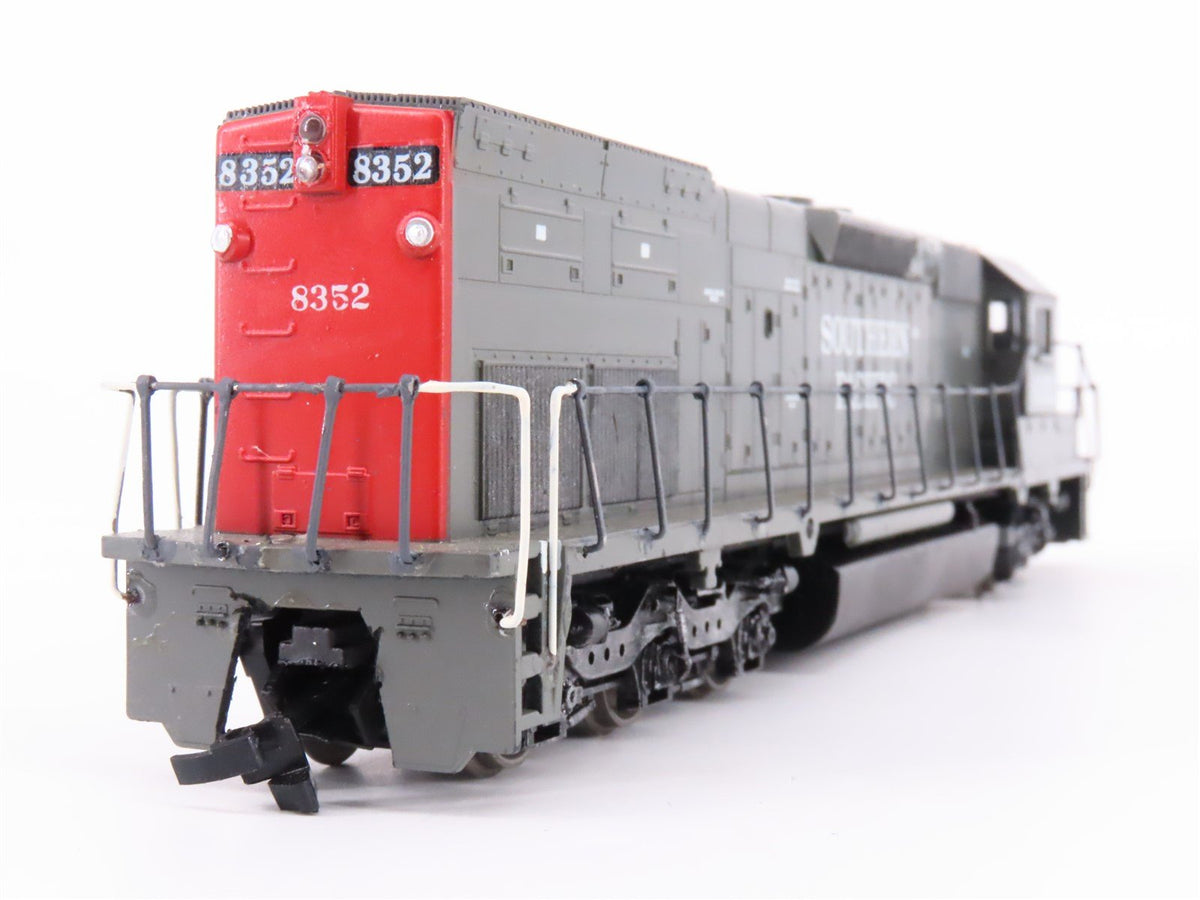 HO Scale Athearn SP Southern Pacific &quot;Bloody Nose&quot; EMD SD40T-2 Diesel #8352