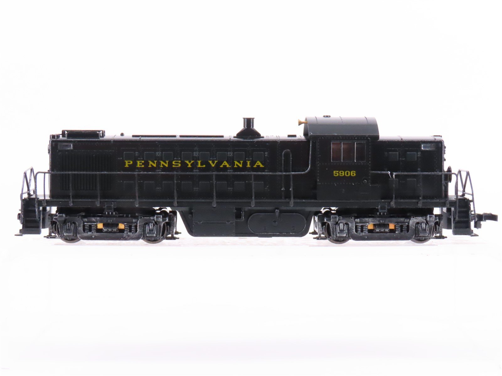 HO Scale KATO PRR Pennsylvania ALCO RS-1 Diesel Locomotive #5906