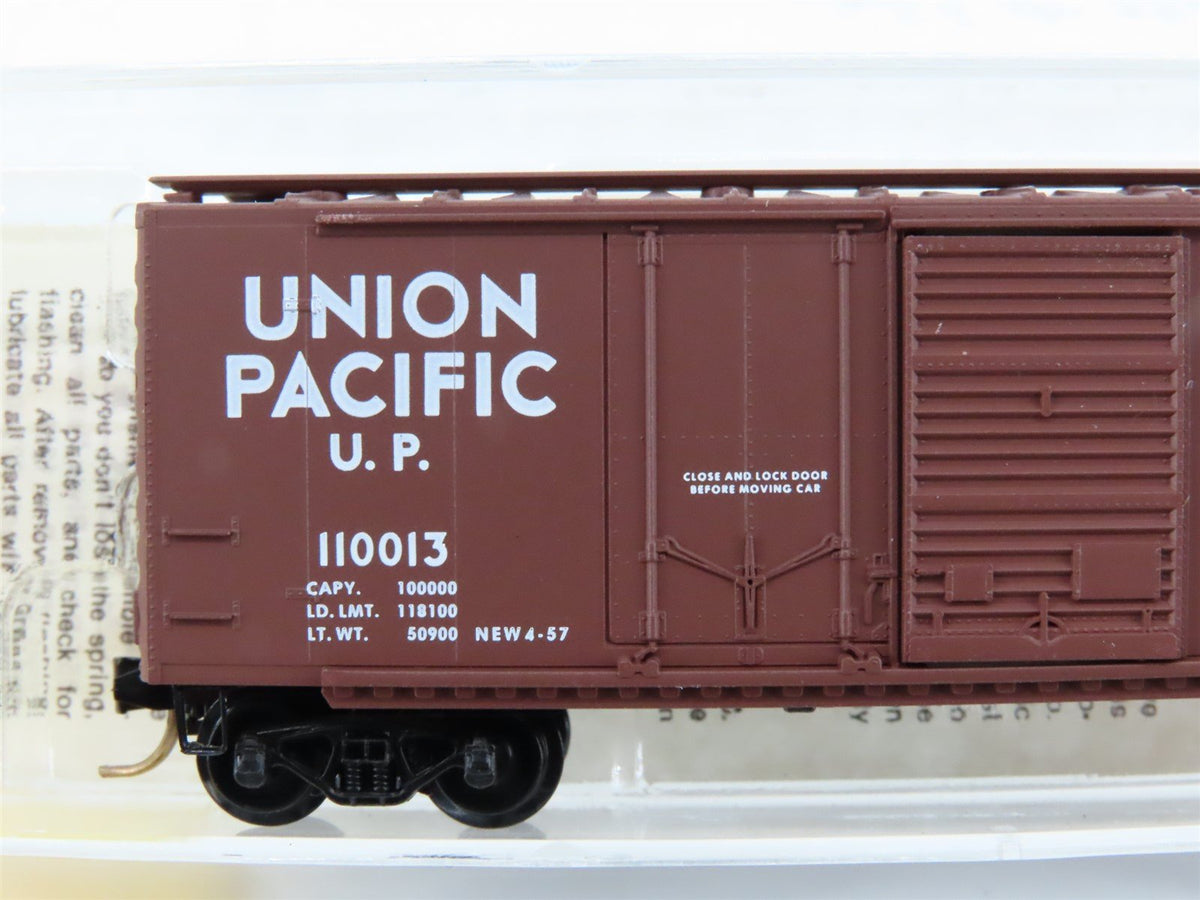 N Scale Micro-Trains MTL 22030 UP Union Pacific Railroad 40&#39; Box Car #11013