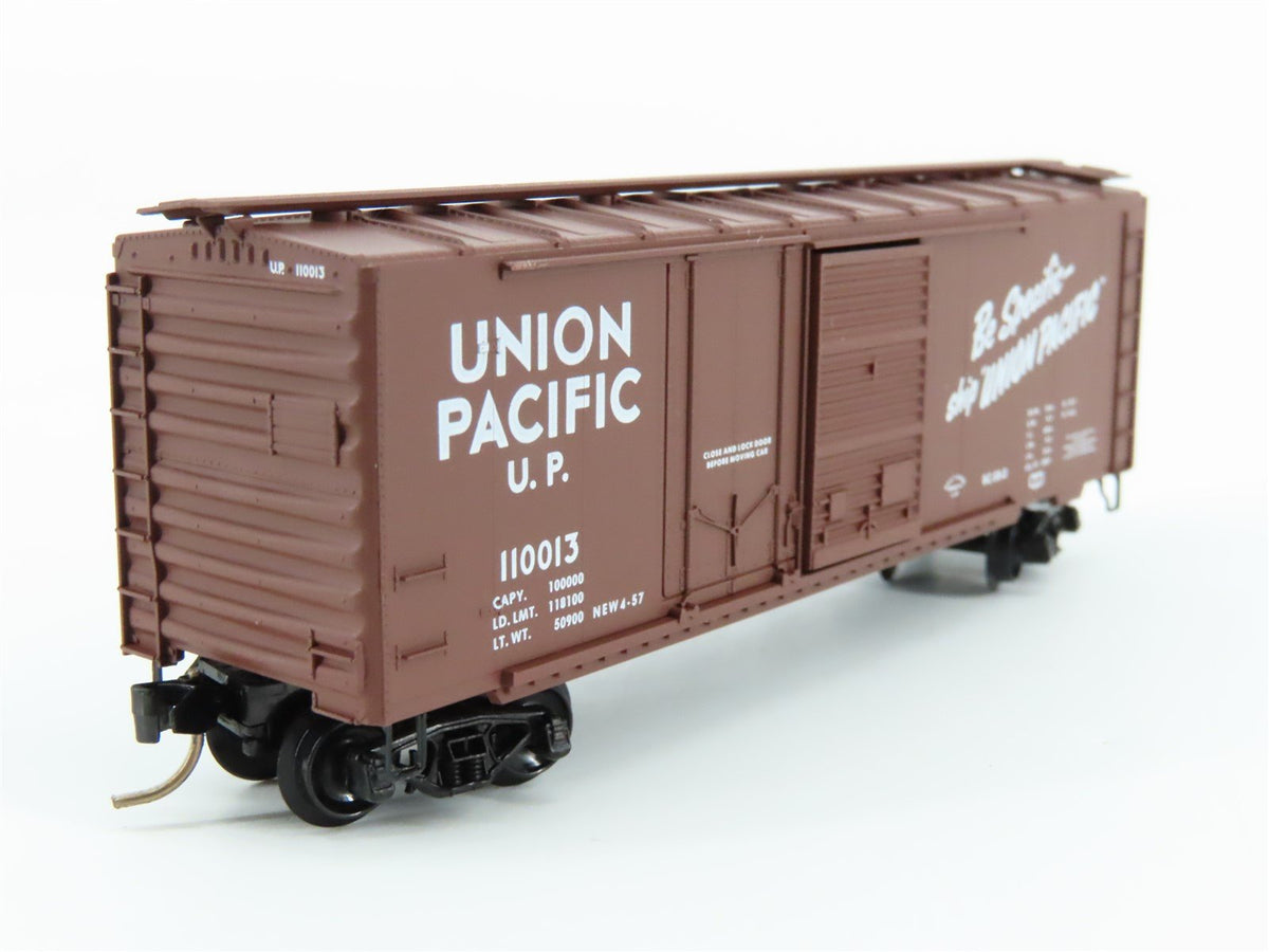 N Scale Micro-Trains MTL 22030 UP Union Pacific Railroad 40&#39; Box Car #11013