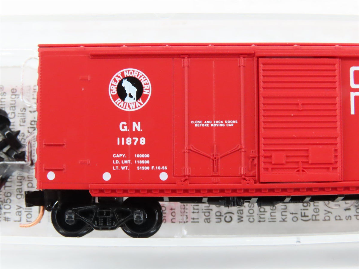 N Scale Micro-Trains MTL 22020 GN Great Northern Railroad 40&#39; Box Car #11878