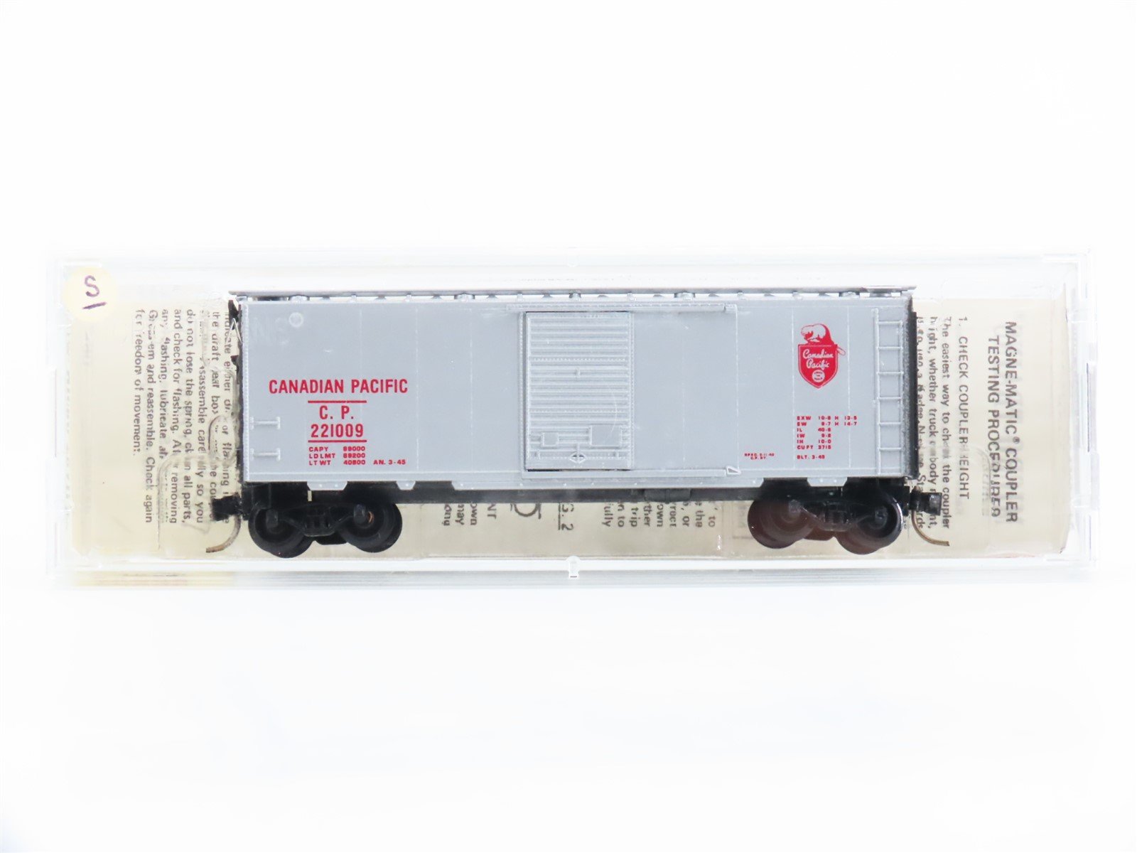 N Kadee Micro-Trains MTL 20890 CP Canadian Pacific "Beaver" 40' Box Car #221009