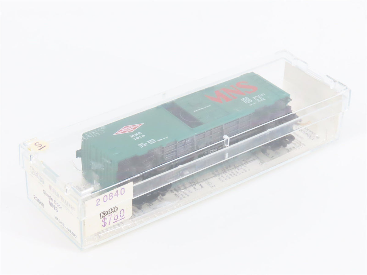 N Scale Kadee Micro-Trains MTL 20840 MNS Railway 40&#39; Single Door Box Car #1018