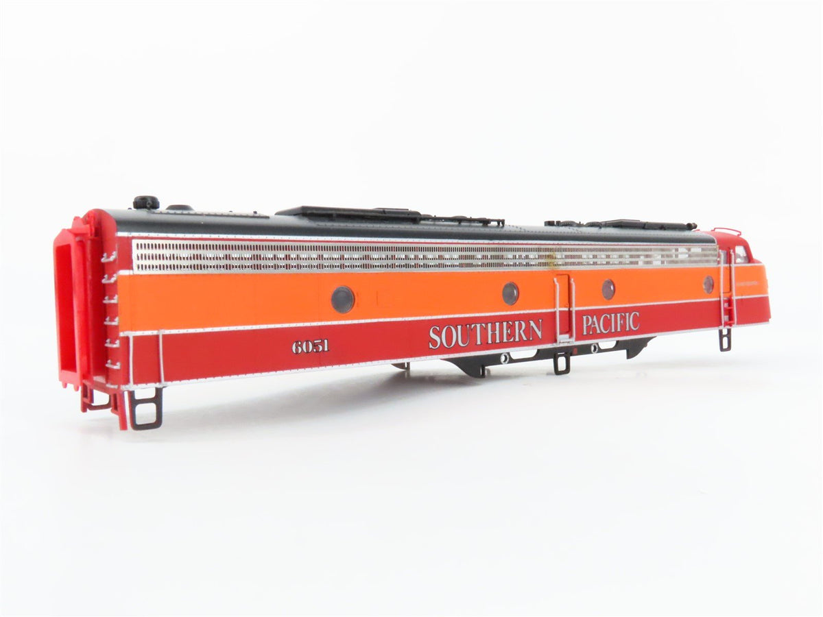 HO Scale Proto 2000 8101 SP Southern Pacific E8/9A Diesel Locomotive #6051