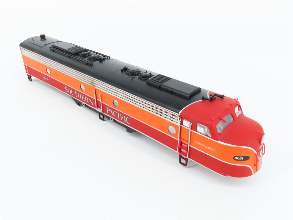 HO Scale Proto 2000 8101 SP Southern Pacific E8/9A Diesel Locomotive #6051