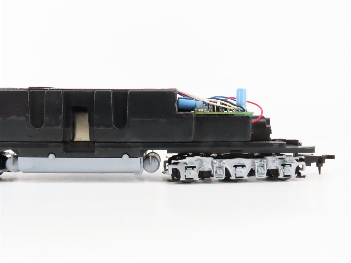 HO Scale Proto 2000 8121 ATSF Santa Fe E8/9A Diesel Locomotive #84