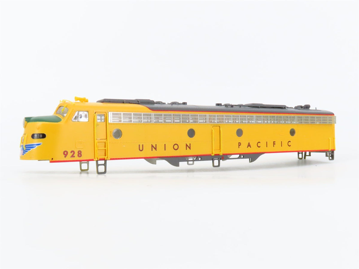 HO Scale Proto 2000 8137 UP Union Pacific E8/9A Diesel Locomotive #928