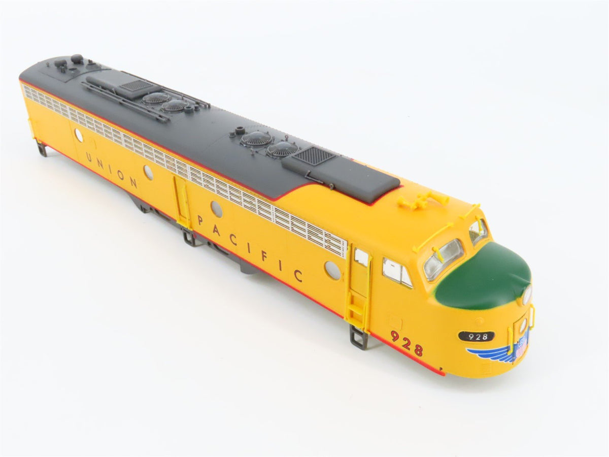 HO Scale Proto 2000 8137 UP Union Pacific E8/9A Diesel Locomotive #928