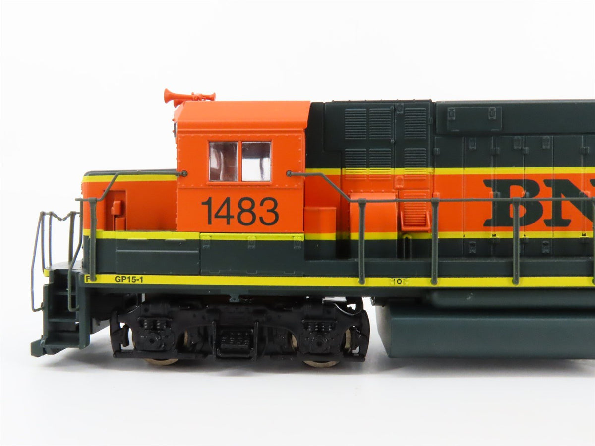 HO Scale Walthers 931-1210 BNSF Railway Flyer Express Diesel Set w/Cars &amp; Track