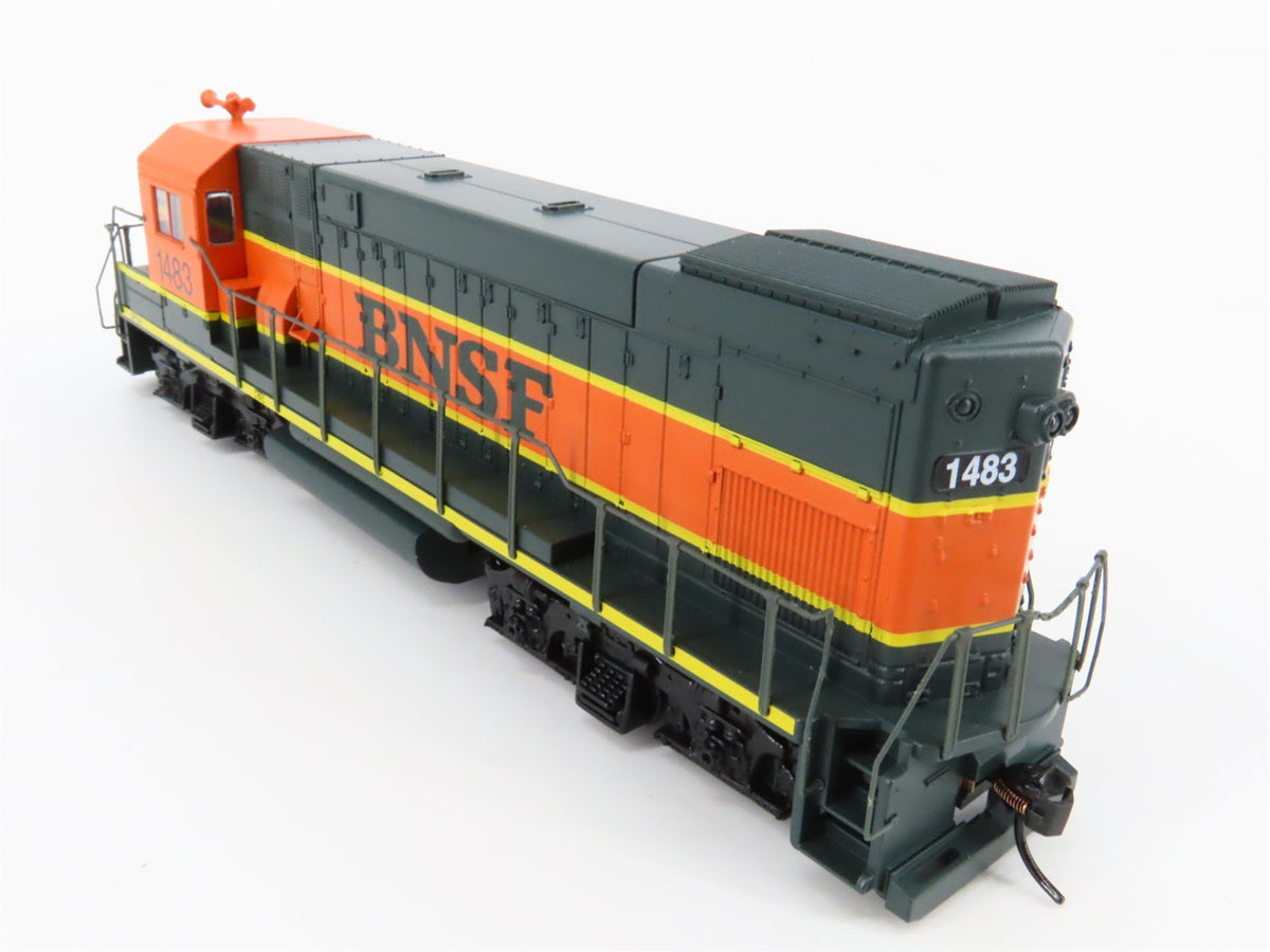 HO Scale Walthers 931-1210 BNSF Railway Flyer Express Diesel Set w/Cars &amp; Track