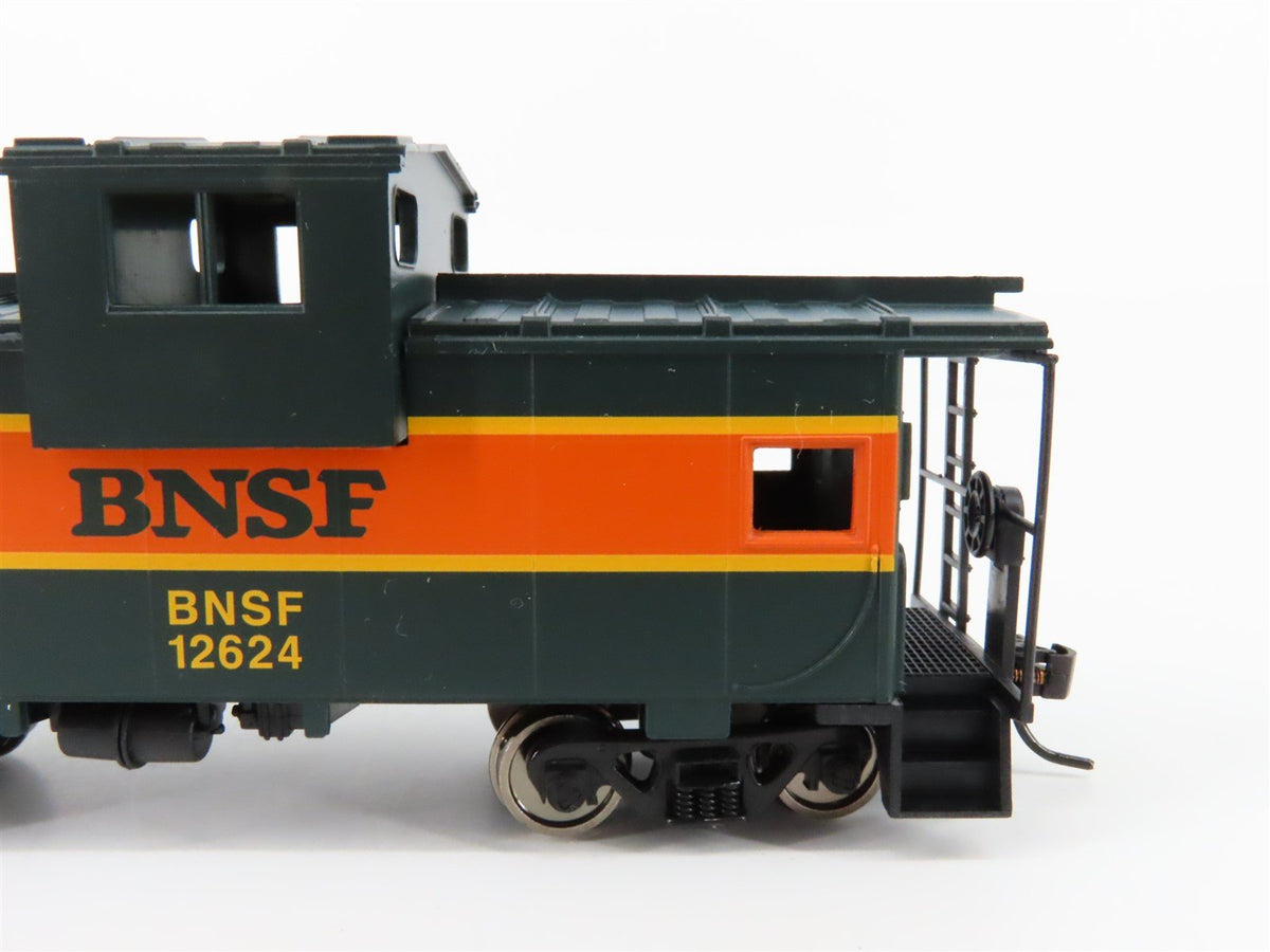 HO Scale Walthers 931-1210 BNSF Railway Flyer Express Diesel Set w/Cars &amp; Track