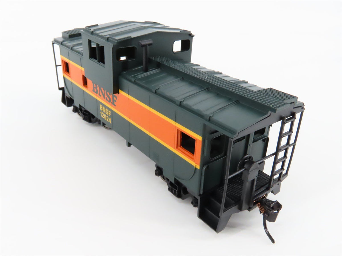 HO Scale Walthers 931-1210 BNSF Railway Flyer Express Diesel Set w/Cars &amp; Track