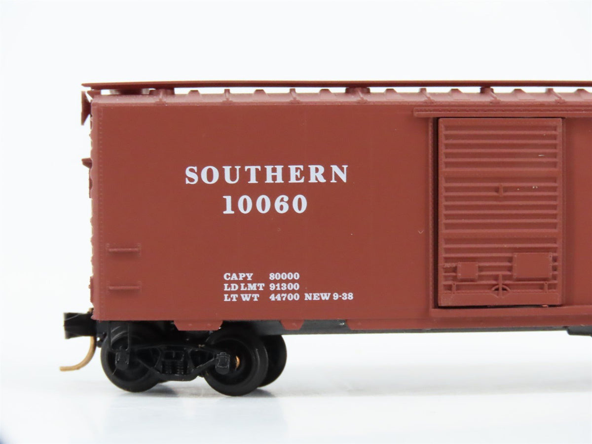 N Scale Kadee Micro-Trains MTL 20530 SOU Southern 40&#39; Single Door Box Car #10060