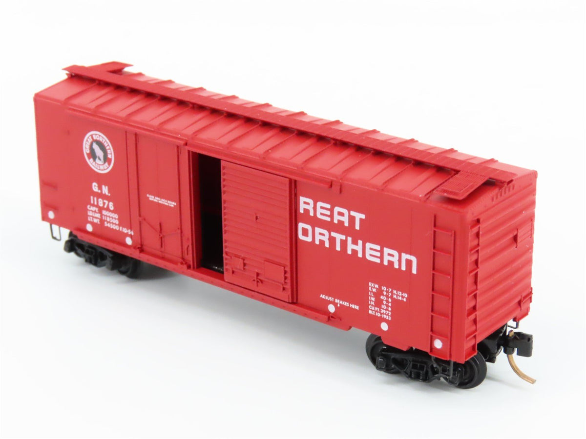 N Scale Kadee Micro-Trains MTL 22020 GN Great Northern 40&#39; Box Car #11876