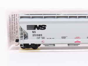 N Micro-Trains MTL 94030 NS Norfolk Southern ACF 3-Bay Covered Hopper #251085