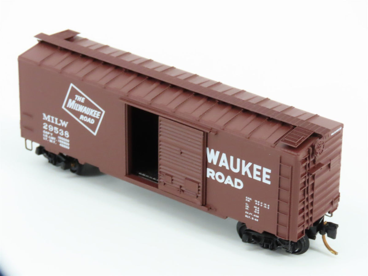 N Scale Kadee Micro-Trains MTL 20910 MILW Milwaukee Road 40&#39; Box Car #29538