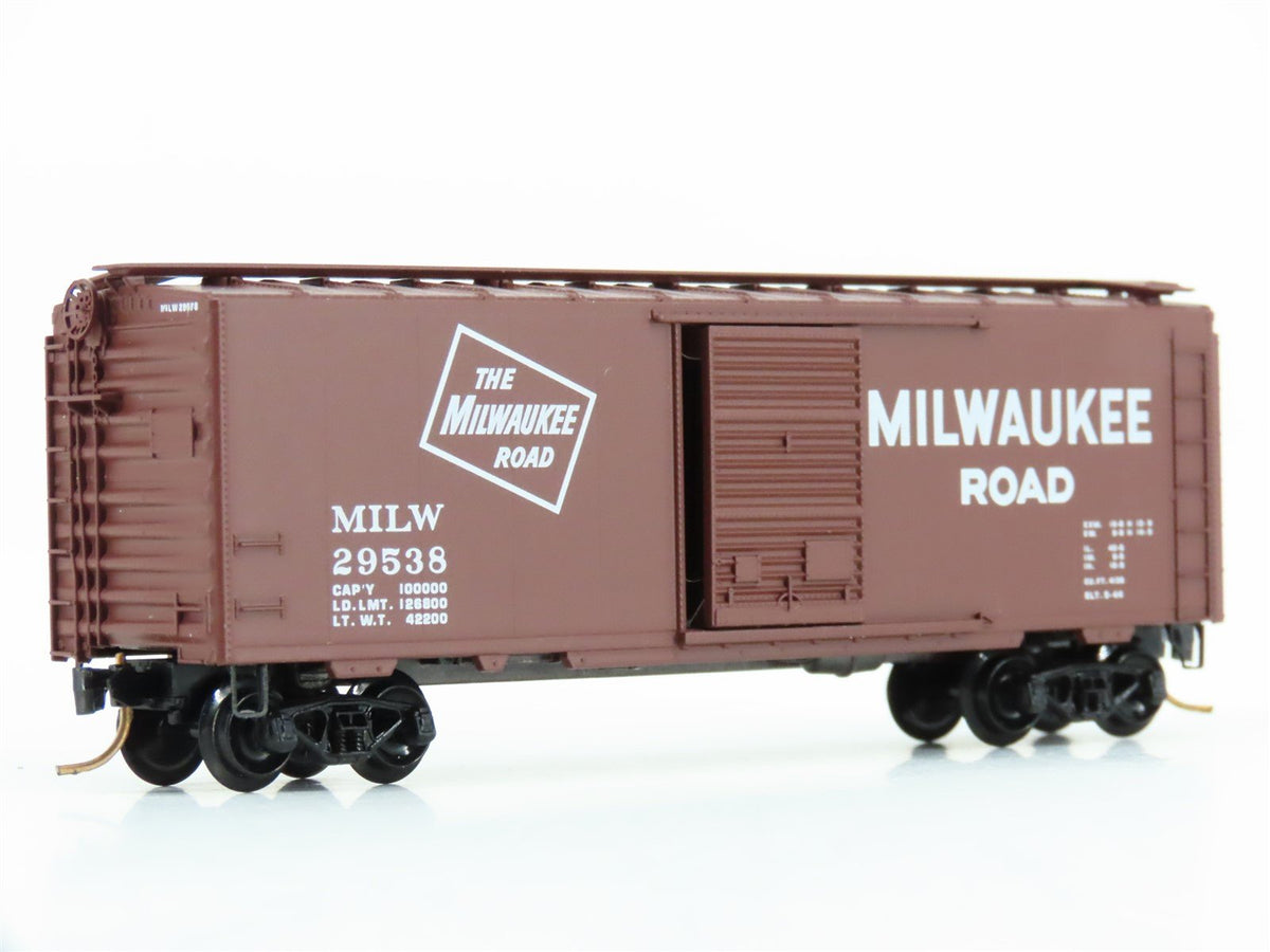 N Scale Kadee Micro-Trains MTL 20910 MILW Milwaukee Road 40&#39; Box Car #29538