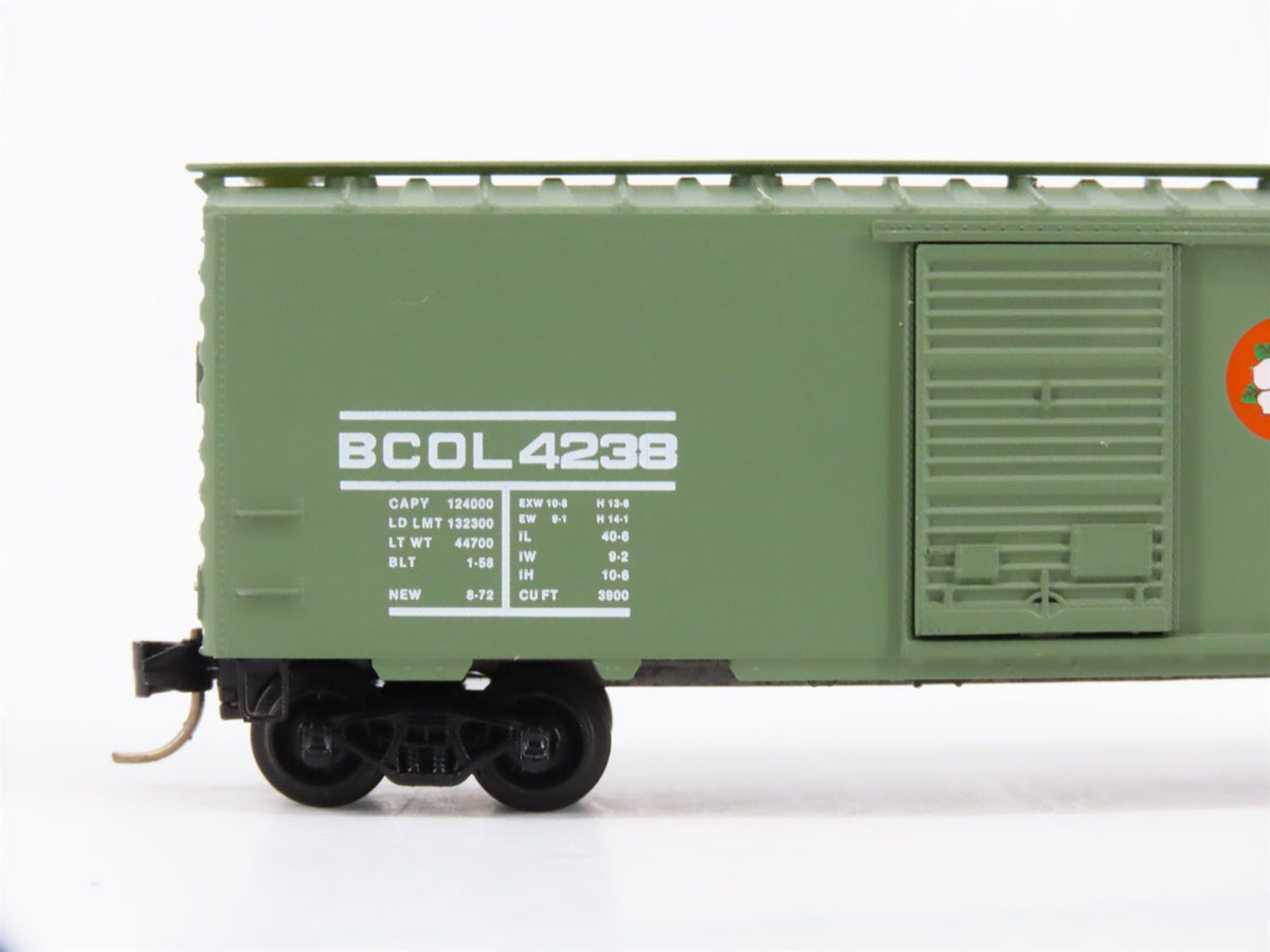 N Scale Kadee Micro-Trains MTL 20580 BCOL British Columbia 40&#39; Box Car #4238