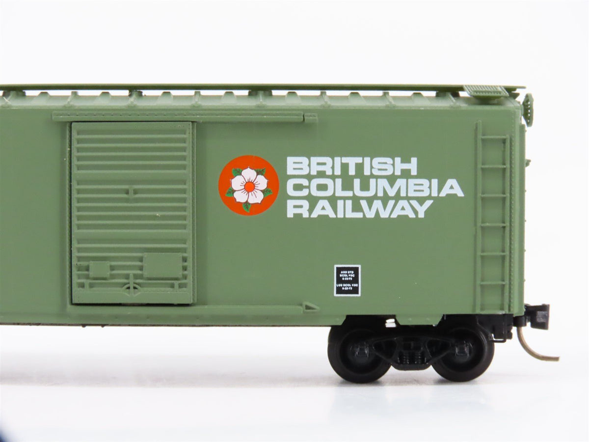 N Scale Kadee Micro-Trains MTL 20580 BCOL British Columbia 40&#39; Box Car #4238