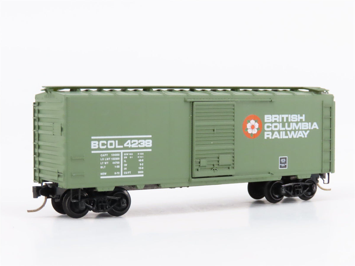 N Scale Kadee Micro-Trains MTL 20580 BCOL British Columbia 40&#39; Box Car #4238