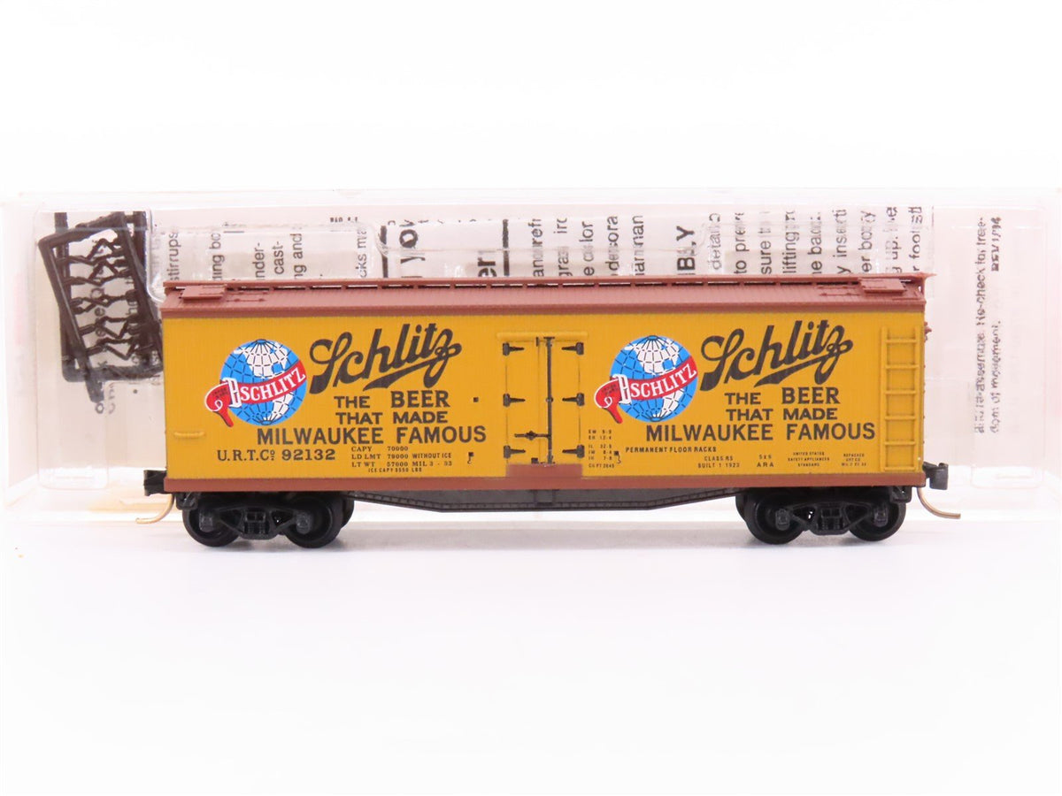 N Scale Micro-Trains MTL 49420 URTC Schlitz Beer 40&#39; Wood Reefer #92132