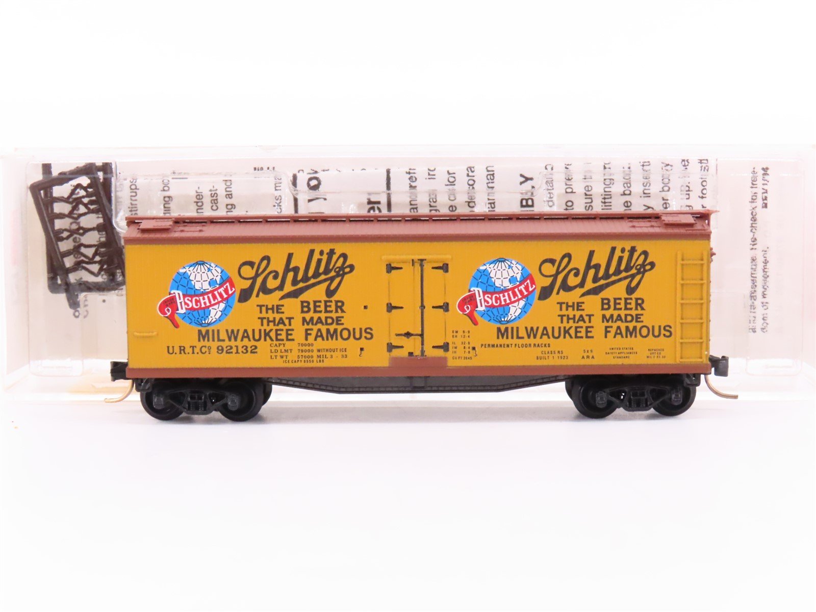 N Scale Micro-Trains MTL 49420 URTC Schlitz Beer 40' Wood Reefer #92132