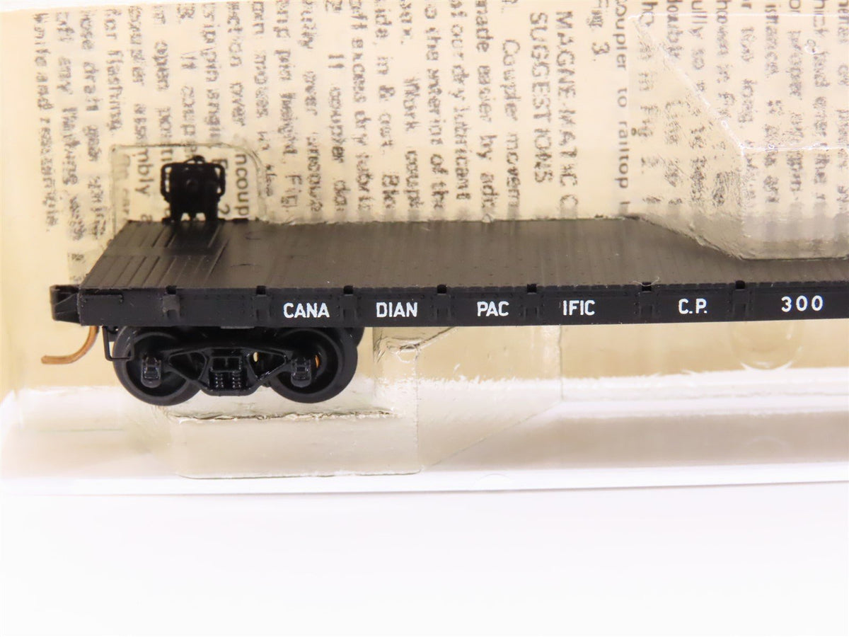 N Scale Micro-Trains MTL/Kadee 44040 CP Railway 50&#39; Fishbelly Flatcar #300093