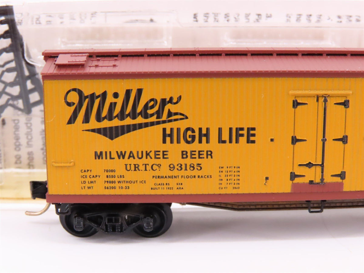 N Scale Micro-Trains MTL 49410 URTC Miller High Life Beer 40&#39; Wood Reefer #93185