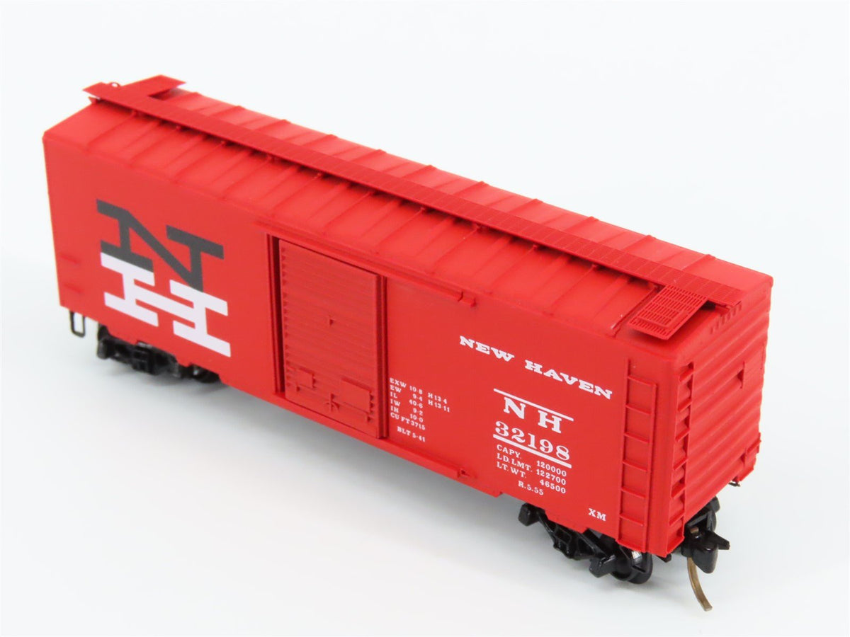 N Scale Kadee Micro-Trains MTL 20830 NH New Haven 40&#39; Single Door Box Car #32198