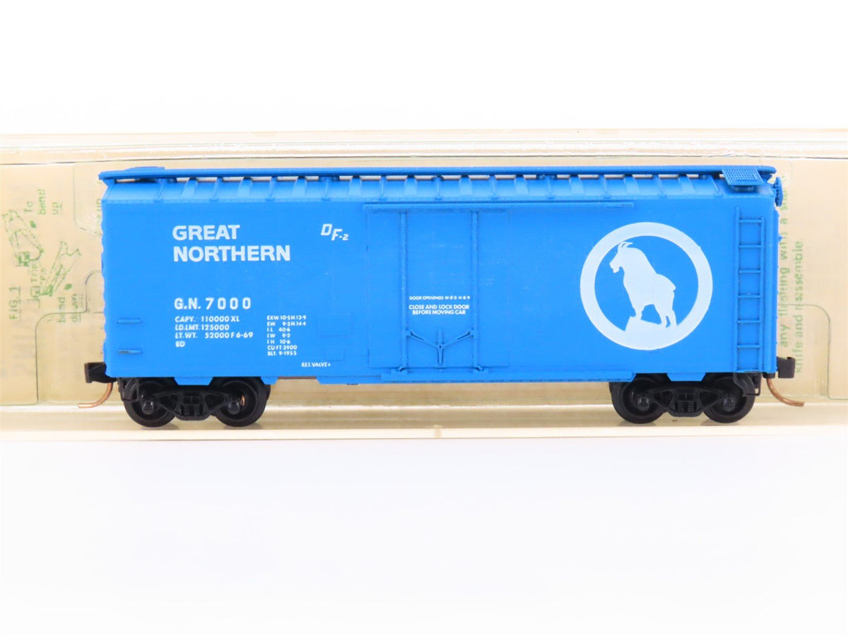 N Scale Micro-Trains MTL/Kadee 21190 GN Great Northern 40&#39; Standard Boxcar #7000