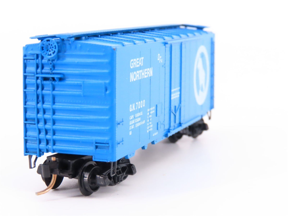 N Scale Micro-Trains MTL/Kadee 21190 GN Great Northern 40&#39; Standard Boxcar #7000